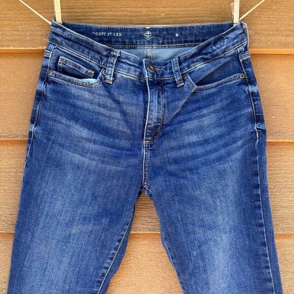 St. Johns Bay Womens Bootcut Jeans Size 6 Blue Stretch Mid-Rise Cotton Blend - Picture 5 of 13